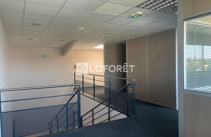 Bureaux Lattes 195 m2 — photo 4