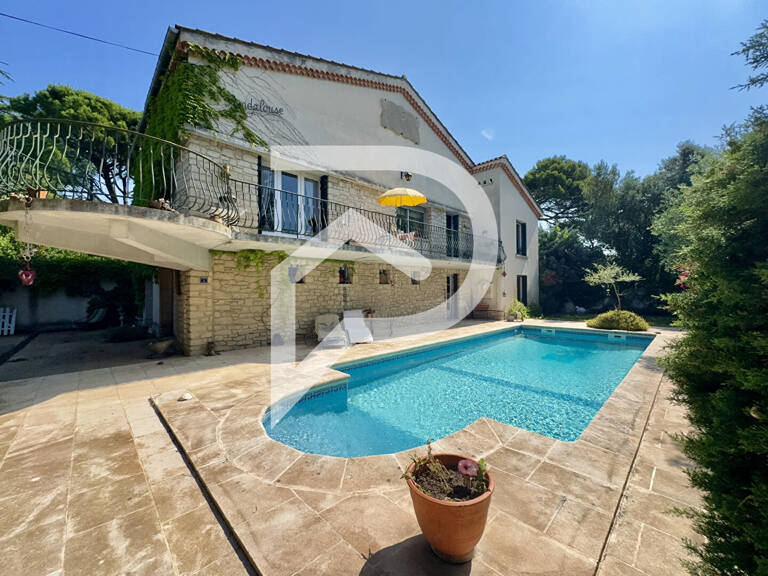 Maison familiale avec piscine- Villeneuve les Avignon — photo 1