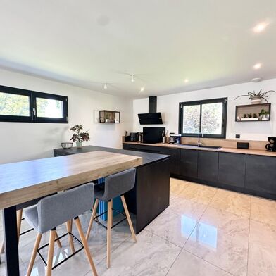 Maison 6 pièces 450000 €