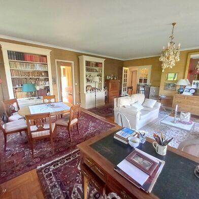 Appartement 7 pièces 218000 €