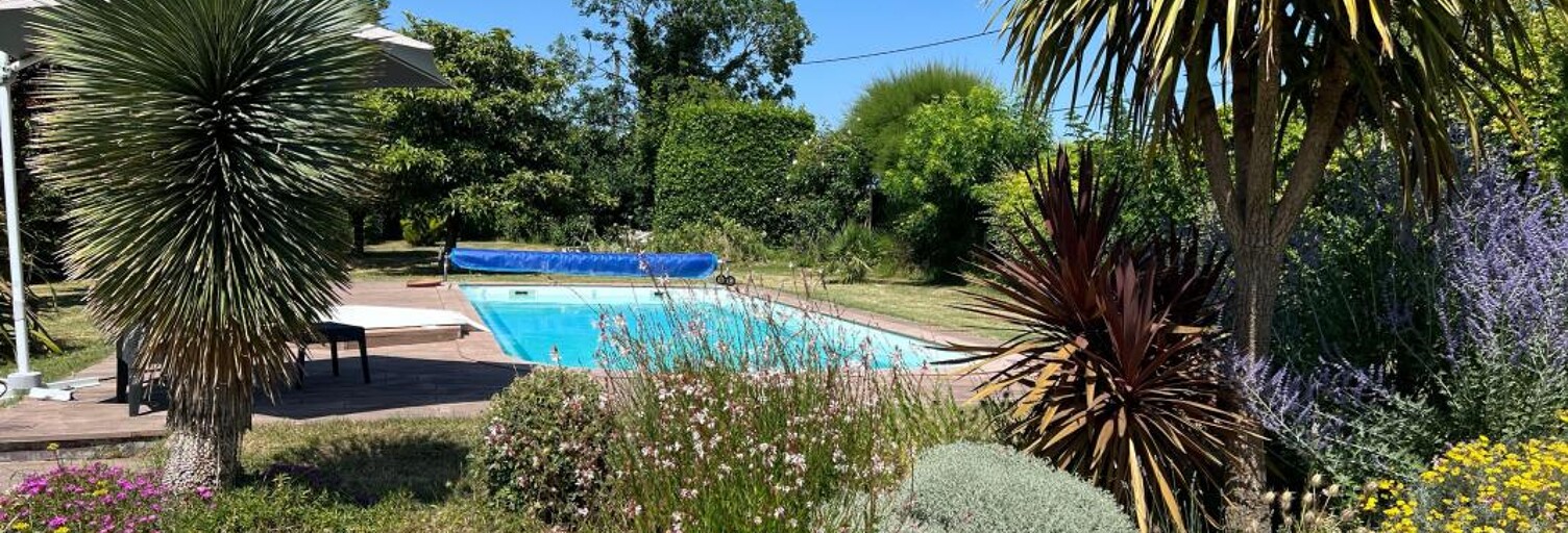 Maison 7 Pièces 226 m² à vendre à Semussac (17120)