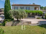 AIX-EN-PROVENCE – BASTIDE 350 M² – PARC  DE 7000 M² – PISCINE – — photo 2