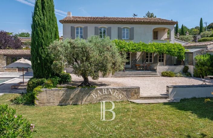 AIX-EN-PROVENCE – BASTIDE 350 M² – PARC  DE 7000 M² – PISCINE – — photo 2