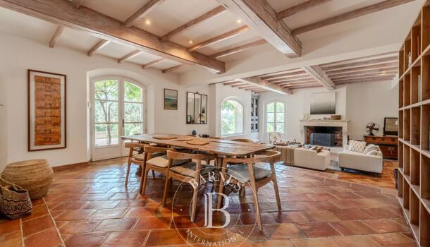 Villa / Maison 13 pièces  à vendre Aix-en-Provence 13100