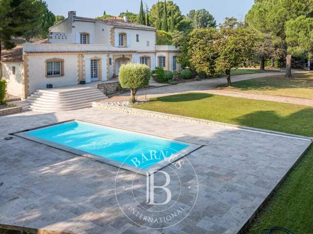 AIX EN PROVENCE - PROCHE CENTRE VILLE - MAISON FAMILIALE 250M2 - — photo du bien
