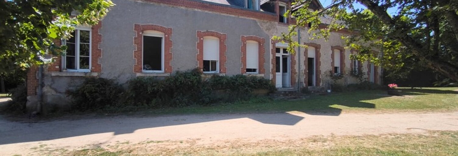 Maison 11 Pièces 327 m² à vendre à Thénioux (18100)
