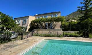 Maison 8 Pièces 182 m² à vendre à Rustrel (84400)