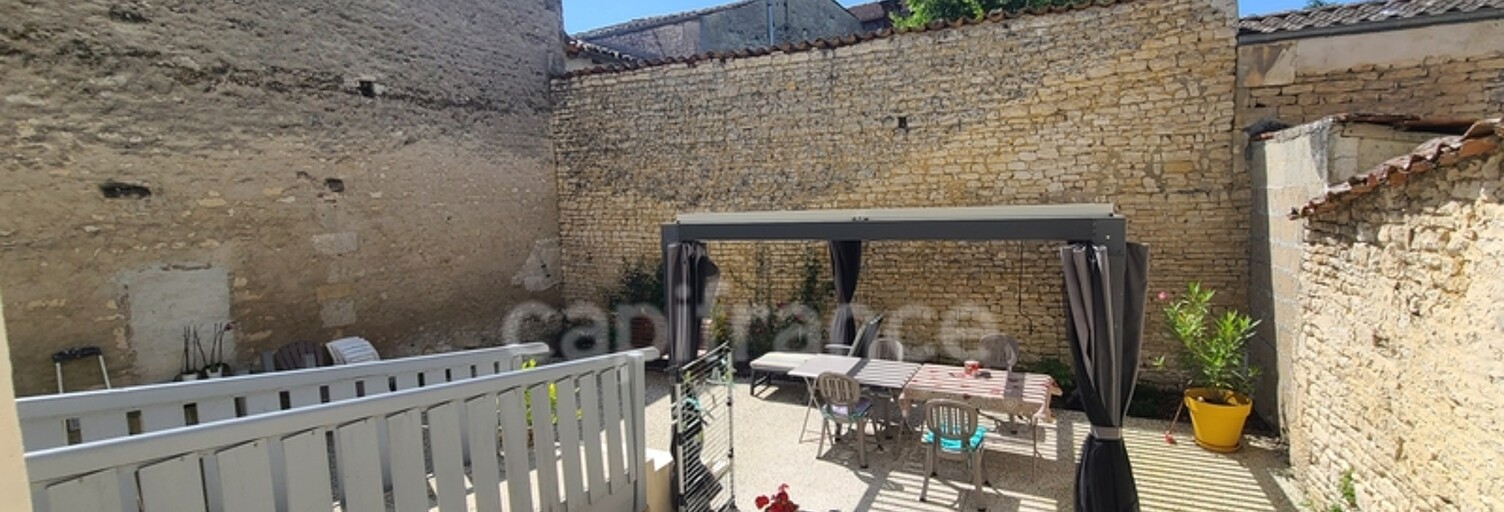 Maison 5 Pièces 190 m² à vendre à Matha (17160)