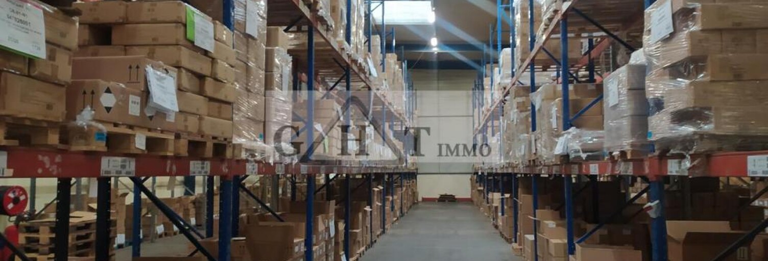 Local industriel  3680 m² à louer à Torcy (77200)