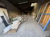 ENTREPOT A LOUER 105 M² A VAUX LE PENIL — photo 2