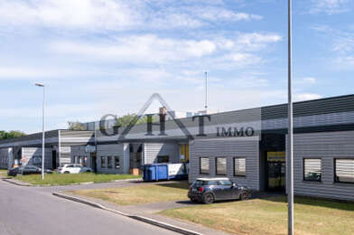 Local industriel  8046 €