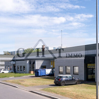 Local industriel  8046 €