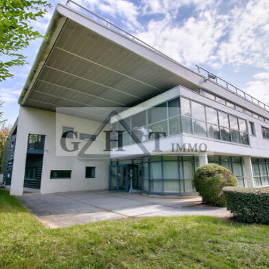 Local industriel  32430 €