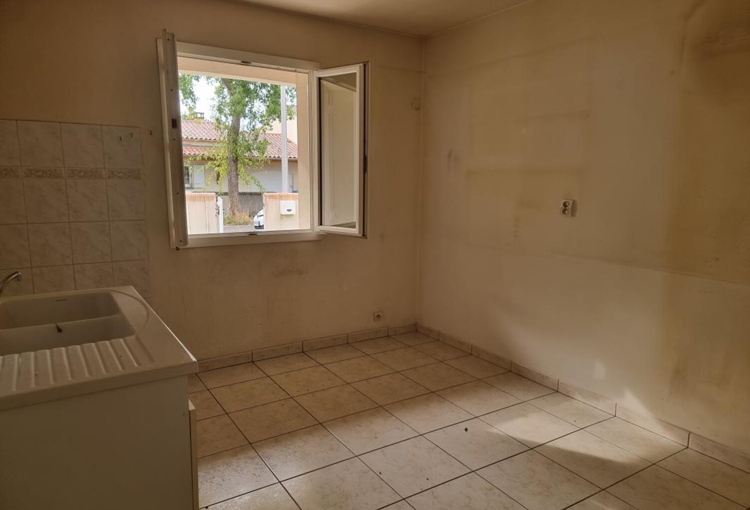 Maison À Vendre — photo 1
