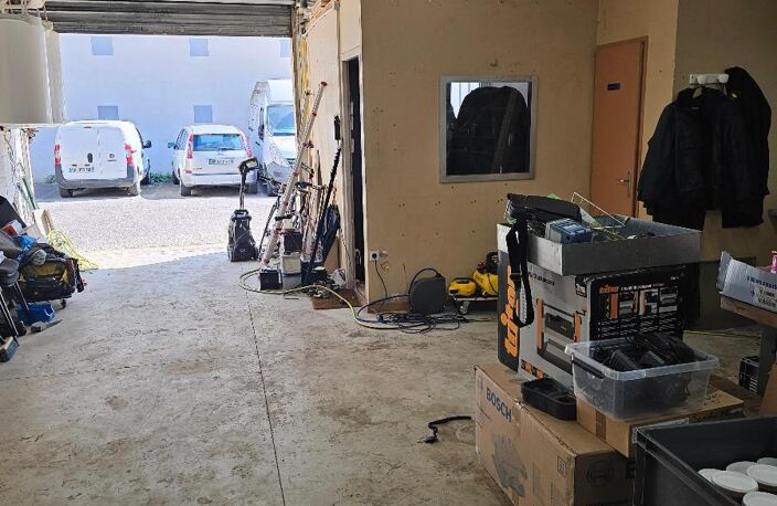 Location commerce  78 m² à Vaulx-en-Velin (69120) — photo 3