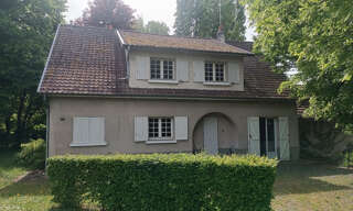 Maison 10 Pièces 177 m² à vendre à La Guerche-sur-l'Aubois (18150)