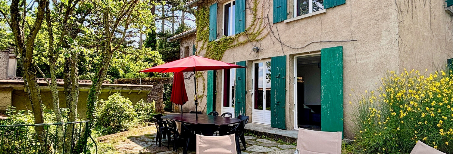 Maison 7 Pièces 225 m² à vendre à Saint-Cyr-au-Mont-d'Or (69450)