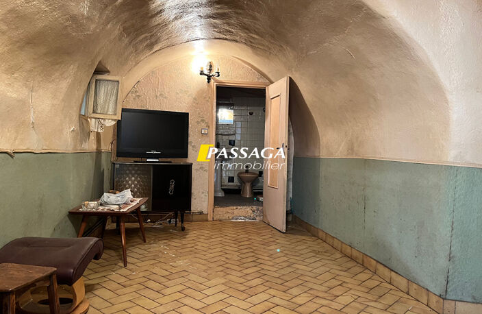 A VENDRE - Maison en pierres de type 3 avec dépendance - CAMPAGNAC — photo 5