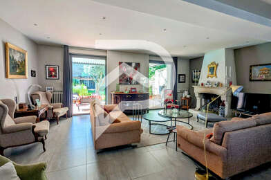 Maison 8 pièces 590000 €