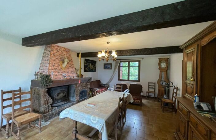 Maison Familiale Type 7 avec Grange et Terrain — photo 3