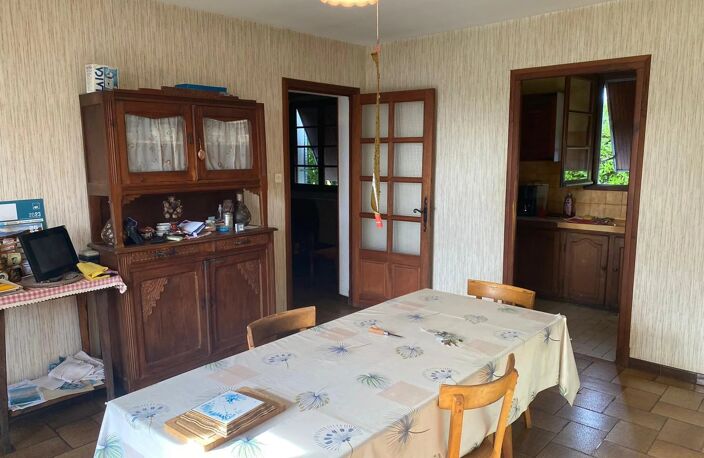 Maison Familiale Type 7 avec Grange et Terrain — photo 5