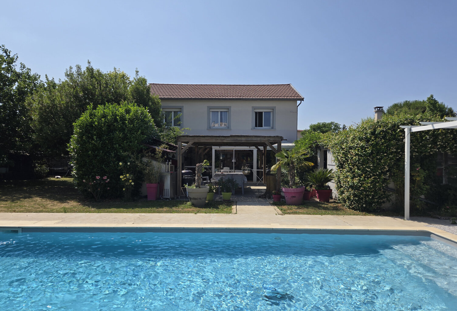 Romans, belle maison T7 de 175 M2 au calme quartier résident — photo 1