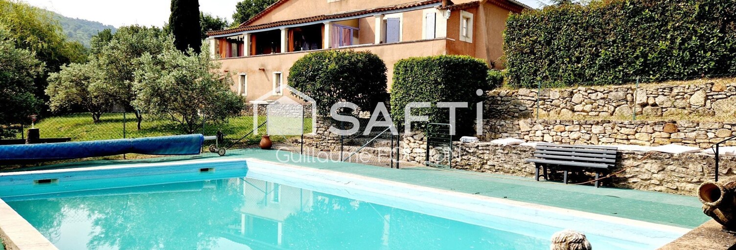 Maison 7 Pièces 141 m² à vendre à Saignon (84400)