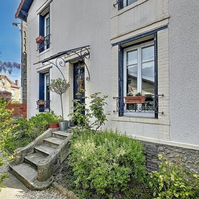 Maison 6 pièces 599000 €