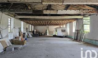 Immeuble  600 m² à vendre à Aouste-sur-Sye (26400)