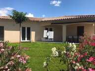 Villa — photo 2