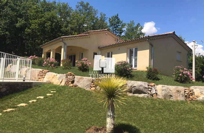 Villa — photo 3
