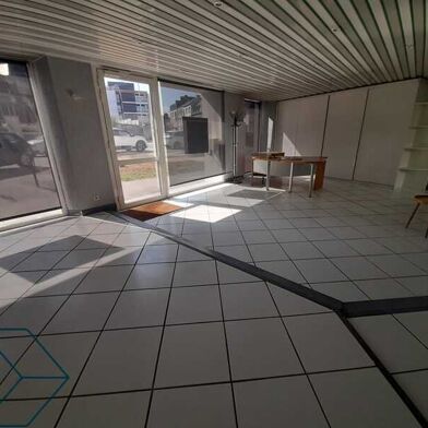 Commerce  360420 €