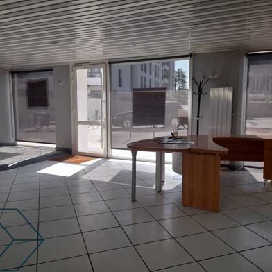 Commerce  564100 €