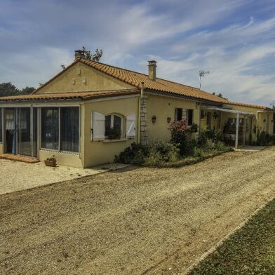 Maison 5 pièces 332950 €