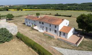 Maison 13 Pièces 320 m² à vendre à Contré (17470)