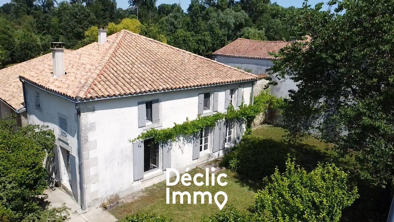 Villa / Maison 7 pièces  à vendre Vanneau-Irleau (Le) 79270
