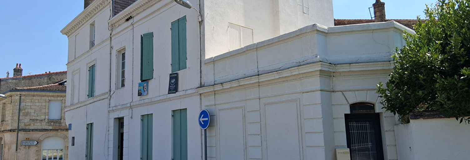 Immeuble  286 m² à vendre à Pauillac (33250)