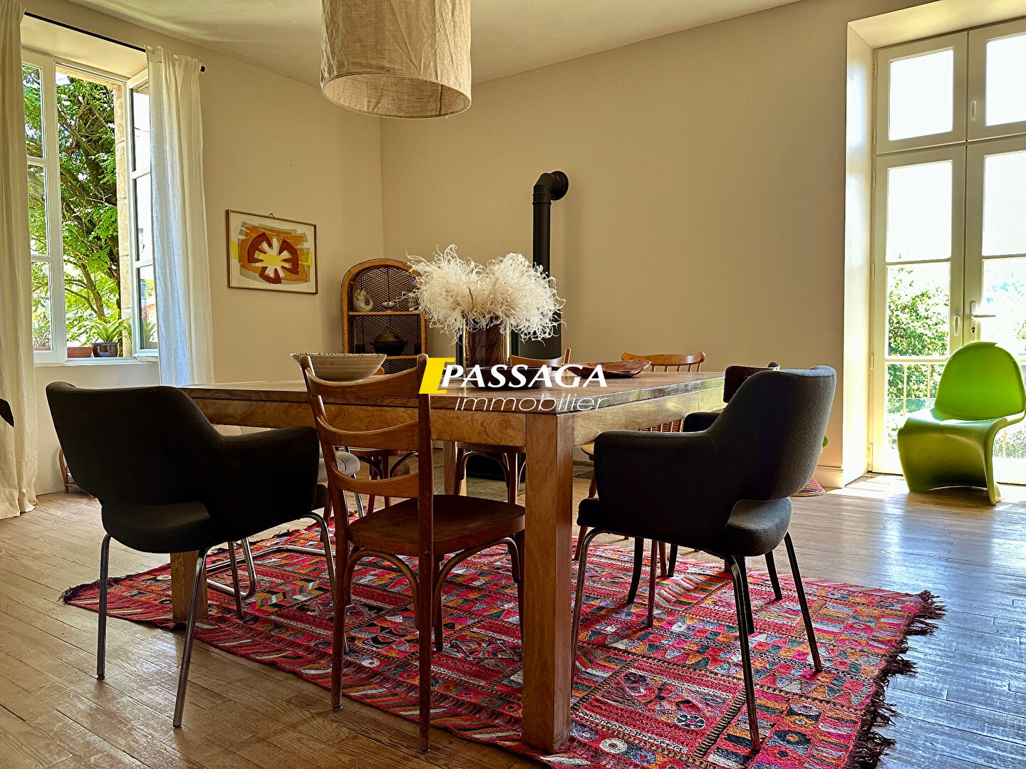 Villa / Maison  T8 à vendre Saint-Saturnin-de-Lenne 12560