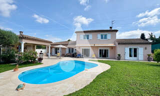 Maison 8 Pièces 267 m² à vendre à Mouans-Sartoux (06370)