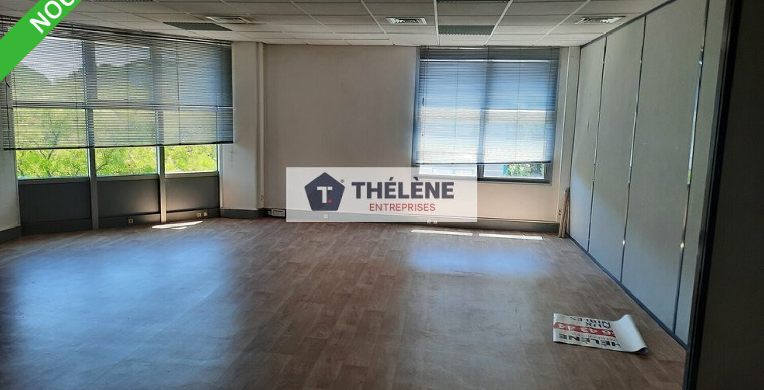 BUREAUX à LOUER — photo 1