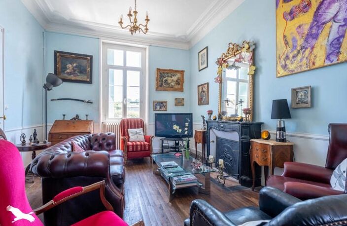 Maison de ville de 9 pièces principales — photo 2