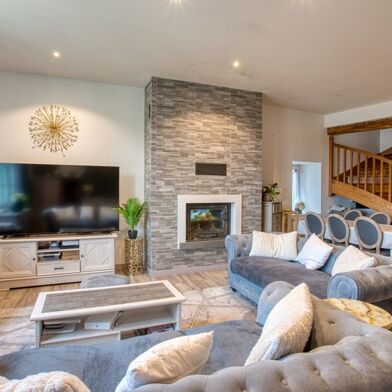 Immeuble  254880 €