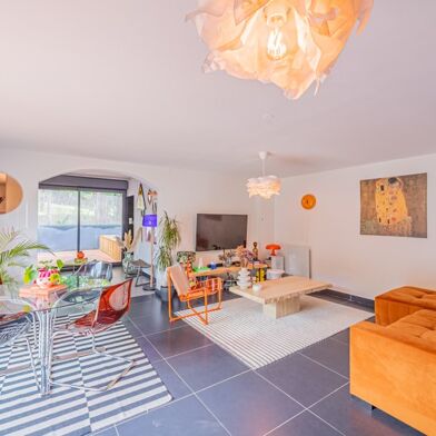 Appartement 4 pièces 264000 €