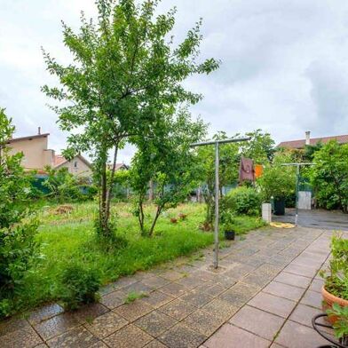 Maison 6 pièces 499200 €