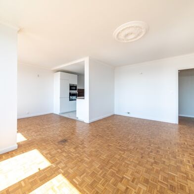 Appartement 4 pièces 223650 €