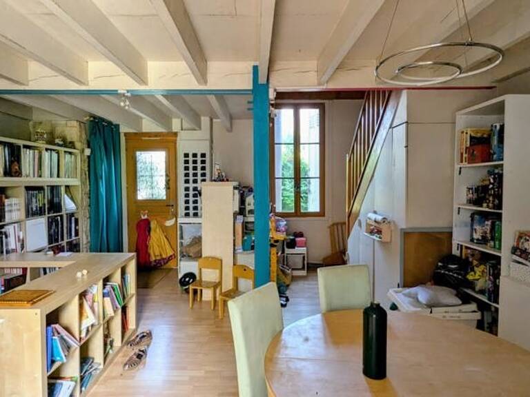 Maison en pierre de 4 pièces principales — photo 1