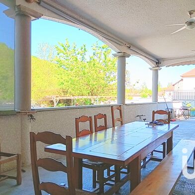 Appartement 4 pièces 265000 €