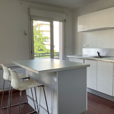 Appartement 2 pièces 1235 €