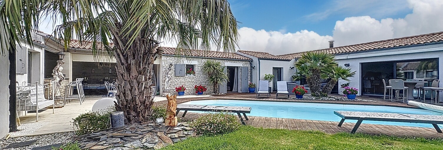 Maison 9 Pièces 222 m² à vendre à Charron (17230)