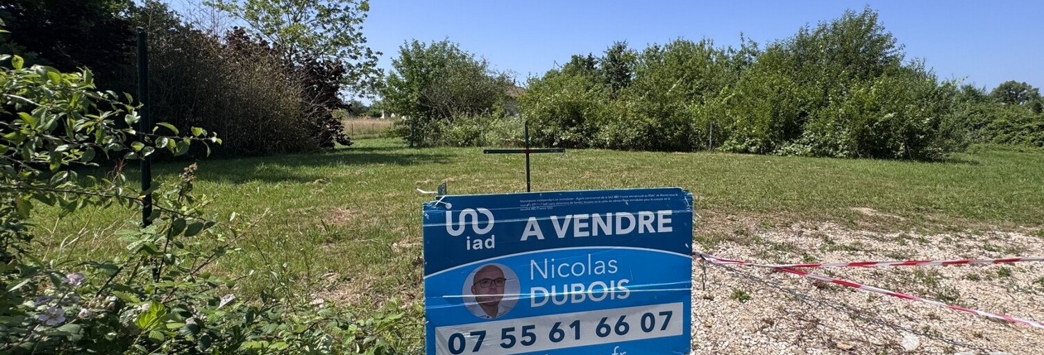 Terrain  1939 m² à vendre à Romenay (71470)